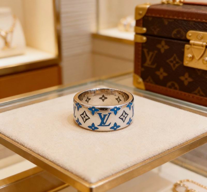 LV Ring 05yxs29
