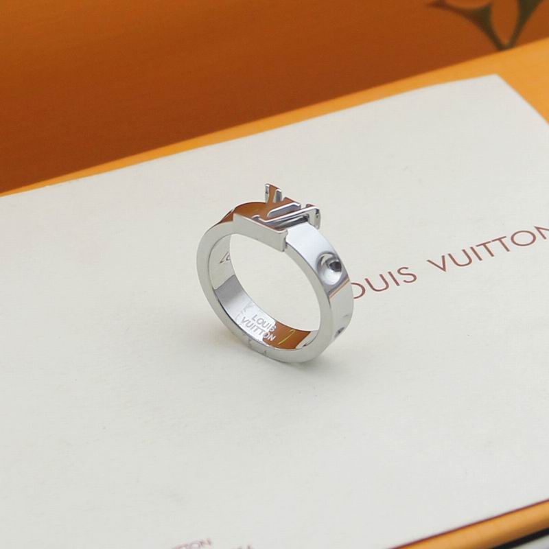 LV Ring 09yxq01