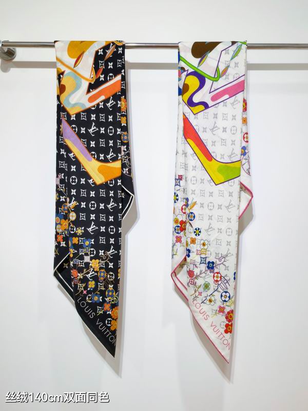 LV Scarf 140X140cm 70%羊绒30%真丝 E090132