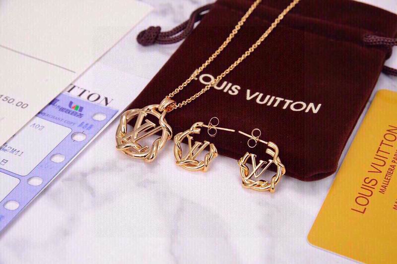 LV Suits 04yxs46