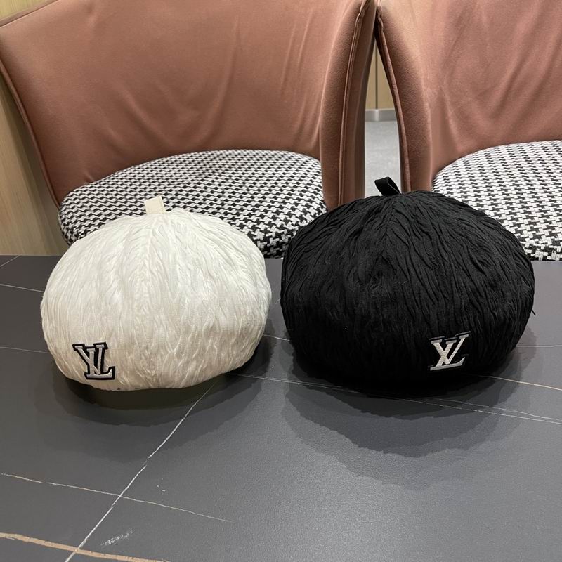 LV beret 071503