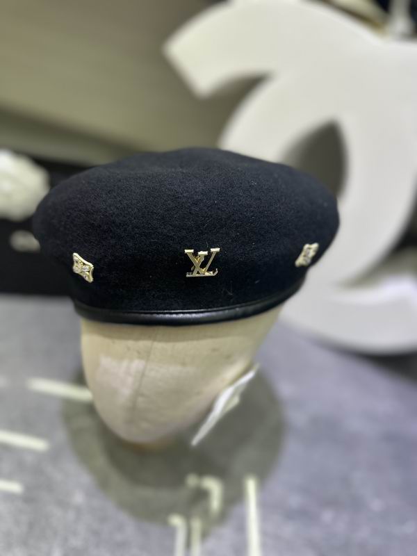 LV beret dx08