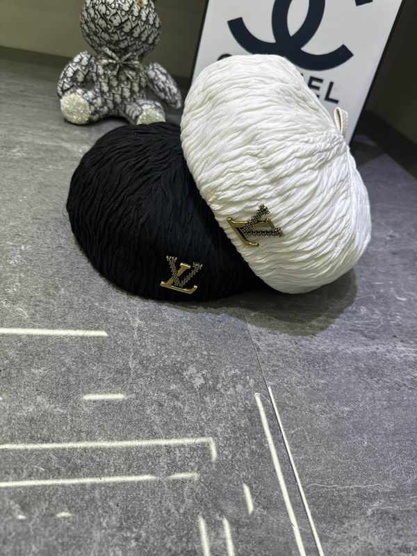 LV beret dx06