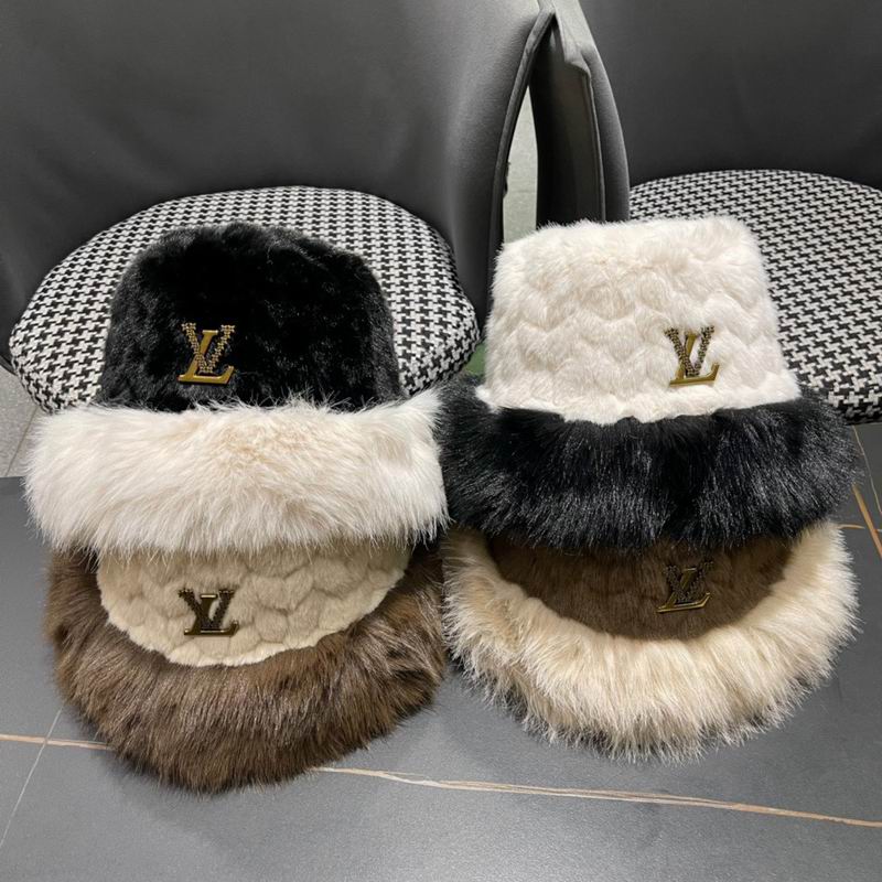 LV hat 010407