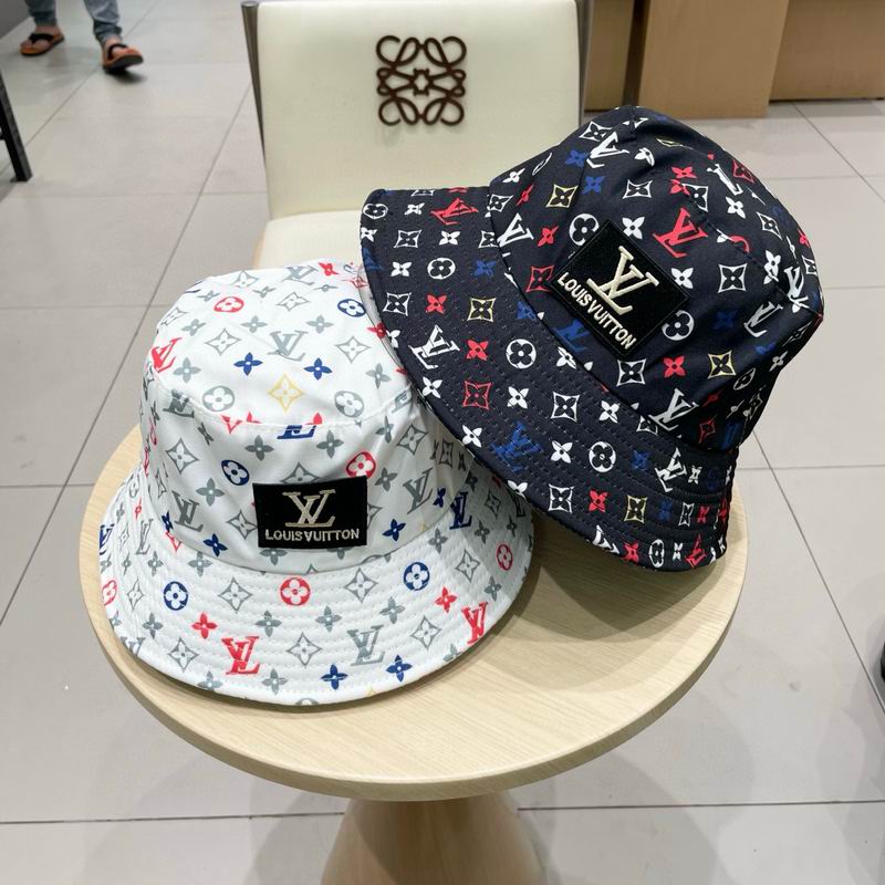 LV hat 062708