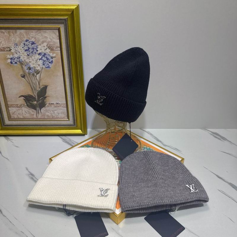 LV hat 112410