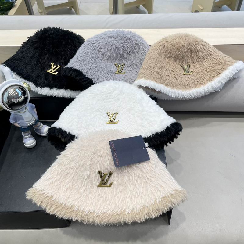 LV hat 010408