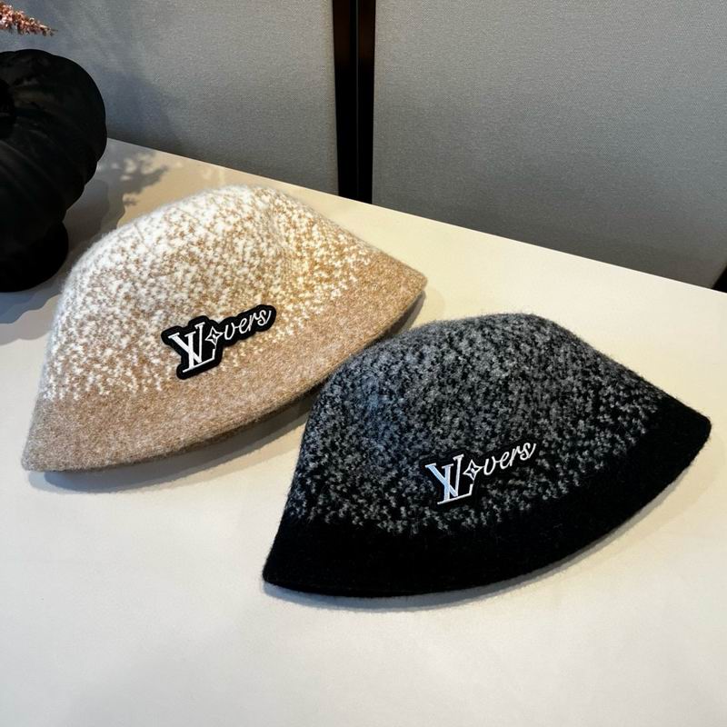 LV hat 090904