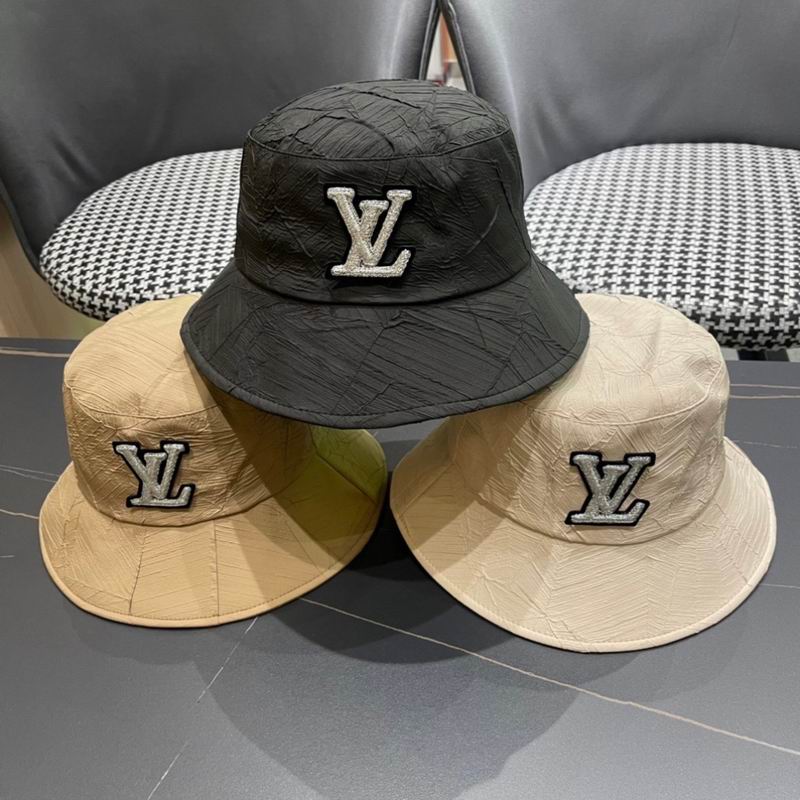 LV hat 030737