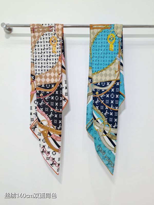 LV scarf 140X140cm 70%羊绒30%真丝 E112813