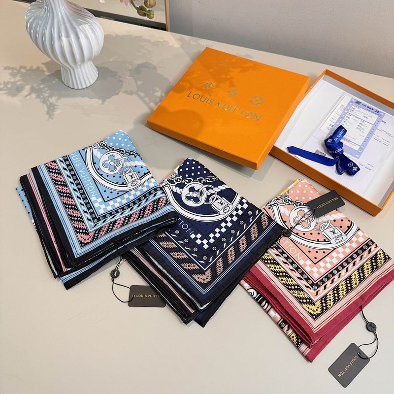 LV silk scarf hm16