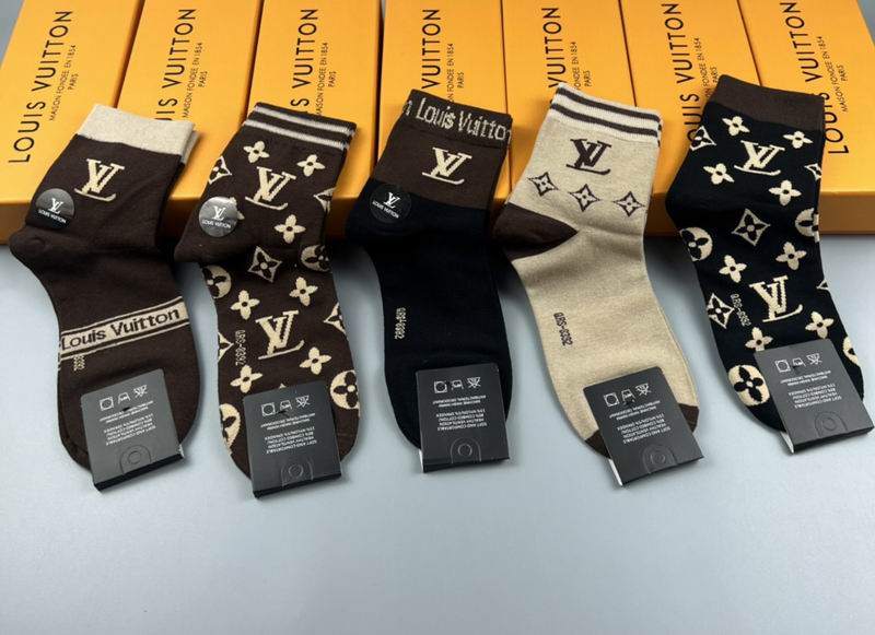 LV socks 040603