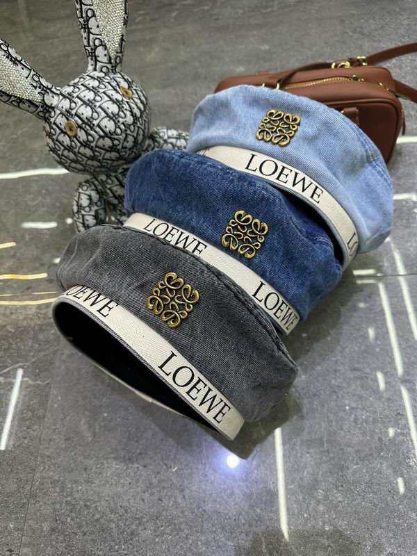 Loewe beret dx15