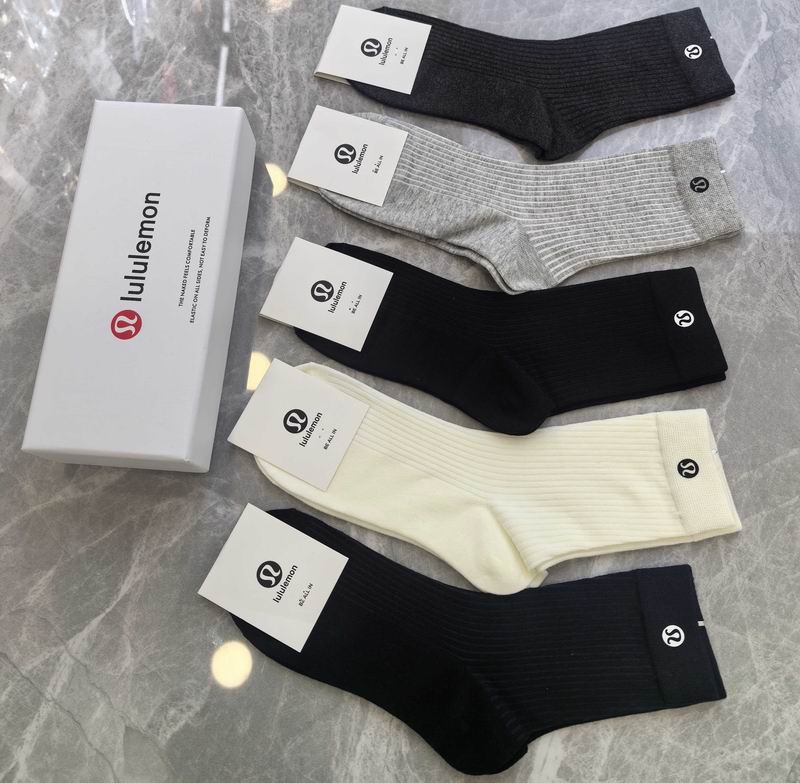 Luluemon Socks 121904