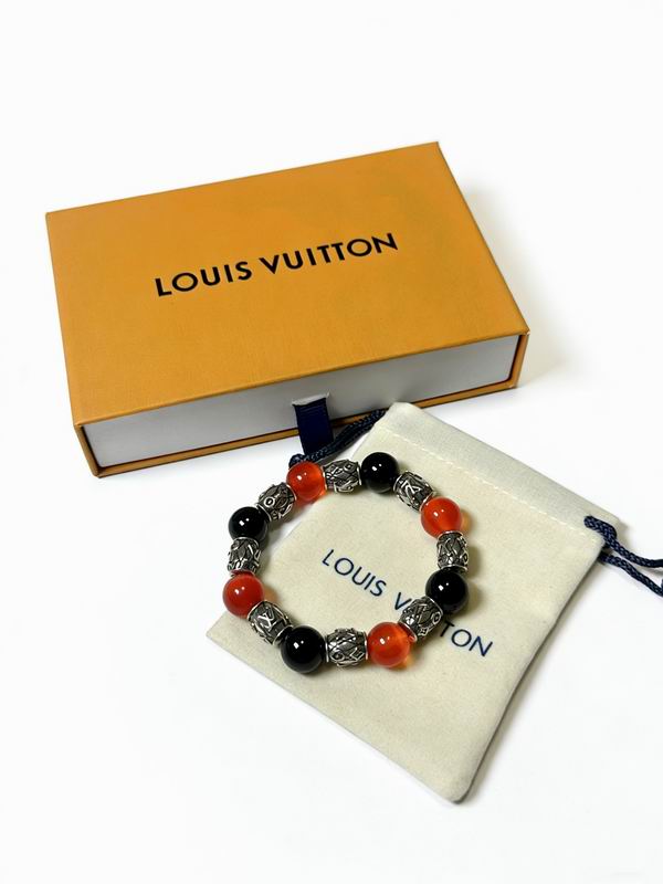 Lv Bracelet 02yxs03
