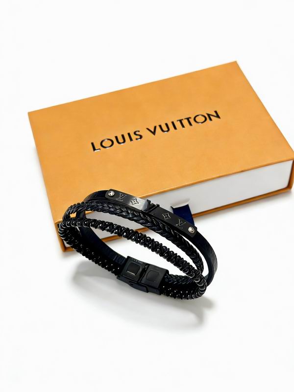 Lv Bracelet 02yxs16