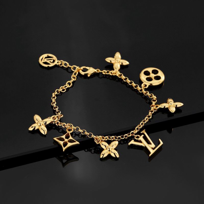 LV Bracelet 03yxs106