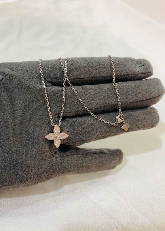 LV Necklace 03yxs135