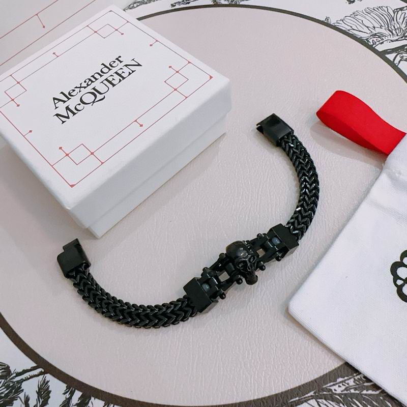 McQueen bracelet 06yxh04