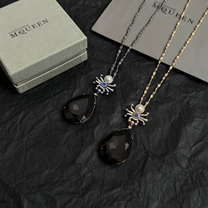 McQueen necklace 04yxh09