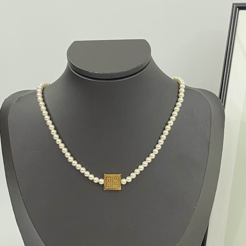 MiuMiu Necklace 10yxq09