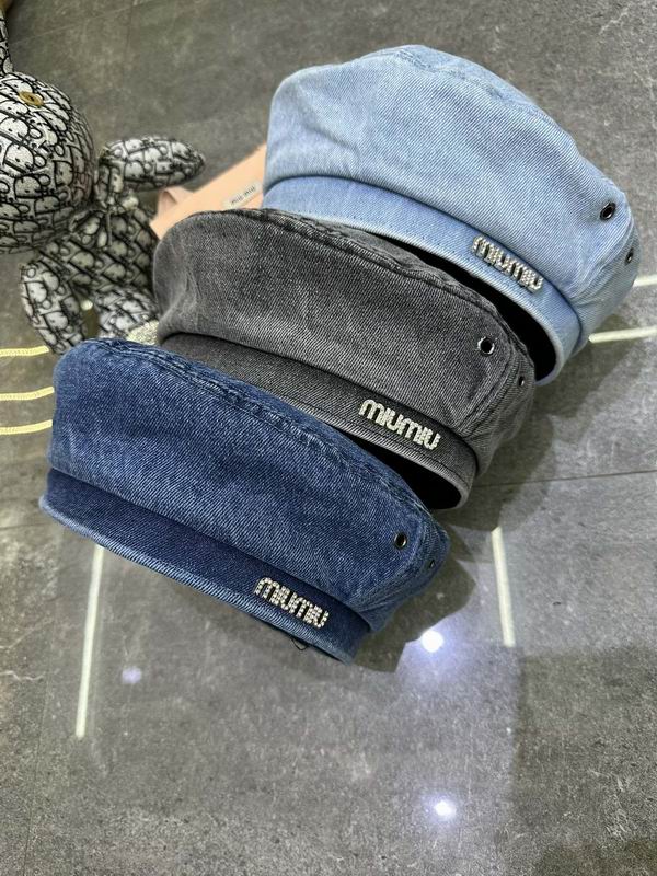 Miumiu Beret dx04