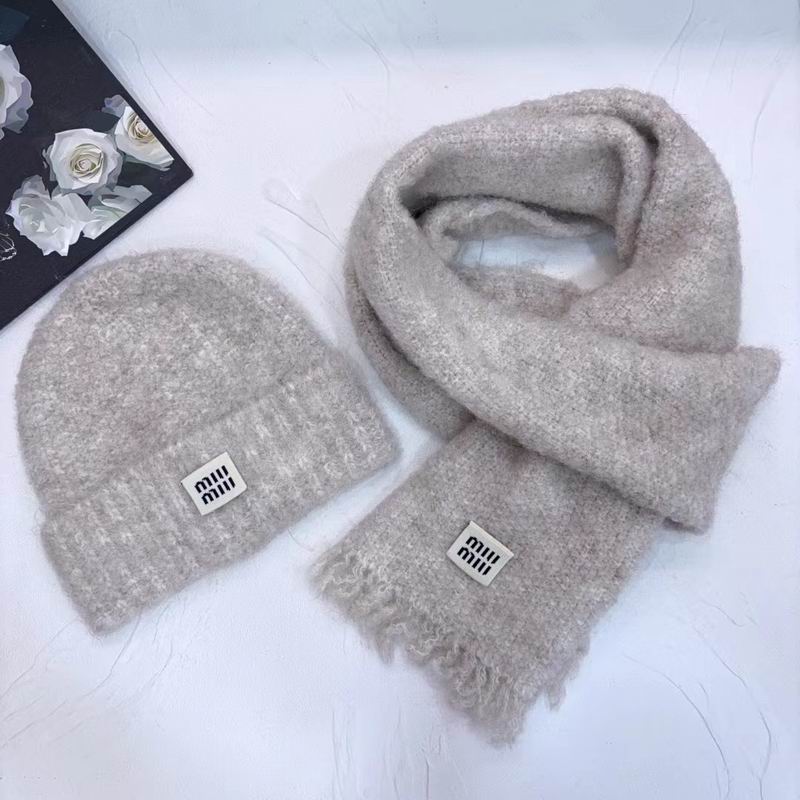 Miumiu Scarf Earmuff 112502