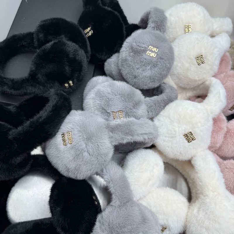 Miumiu earmuff dx23