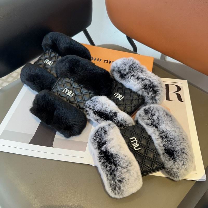 Miumiu gloves 112233