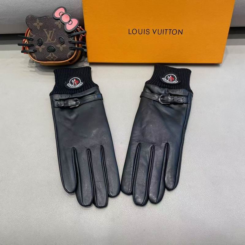 Moncler Gloves M L 102619