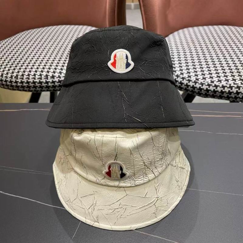 Moncler hat 032001