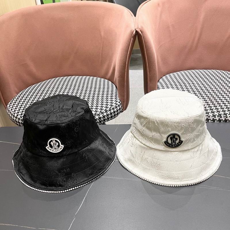 Moncler hat 071606