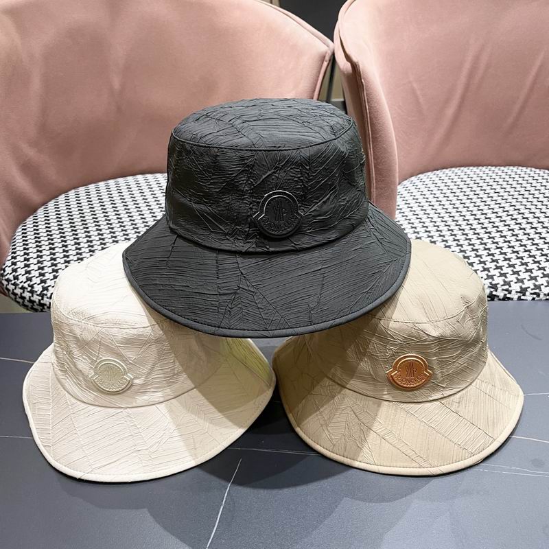 Moncler hat 060101