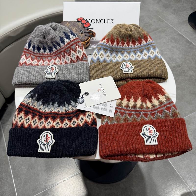 Moncler hat 010413
