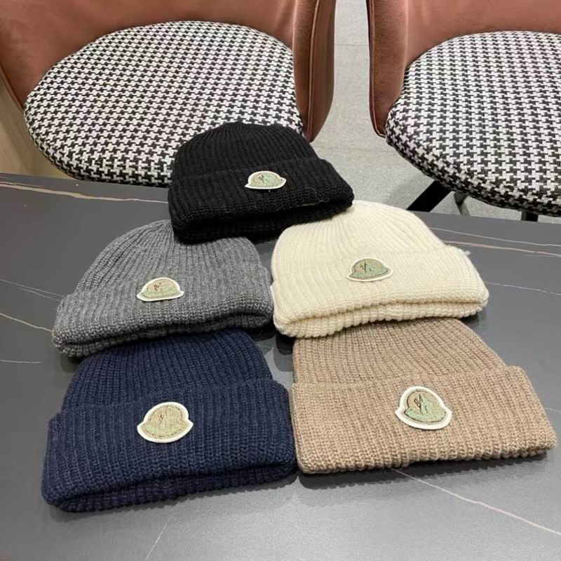 Moncler hat 010415