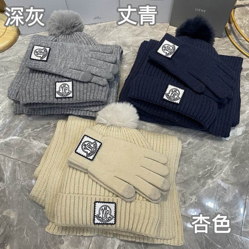 Moncler scarf hat gloves hm38