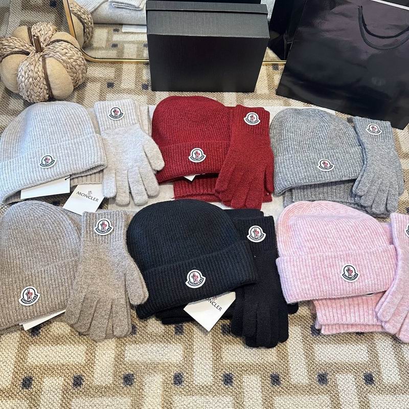 Moncler scarf hat gloves hm36