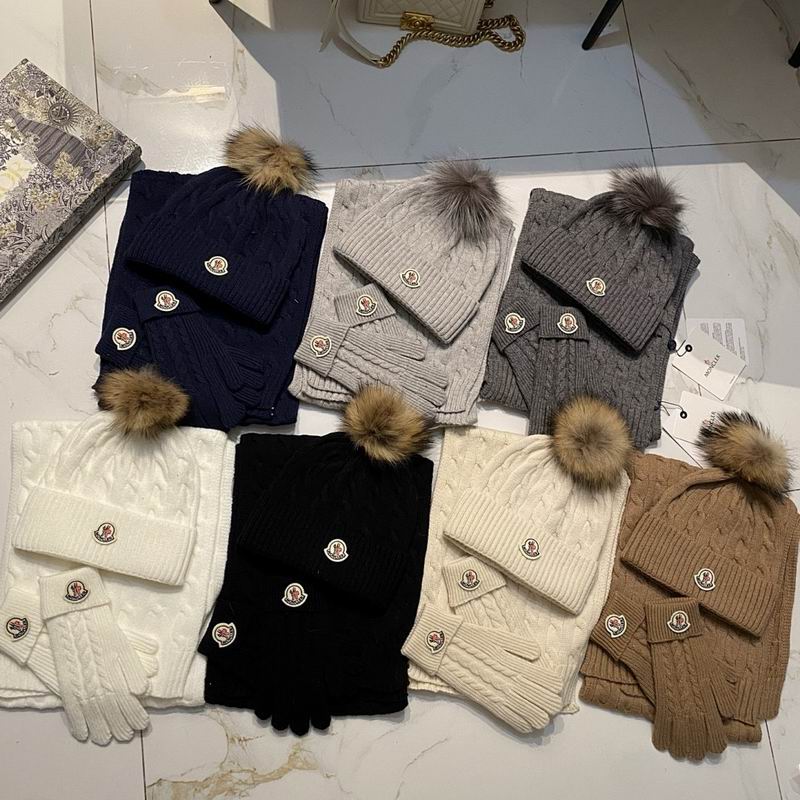 Moncler scarf hat gloves hm46