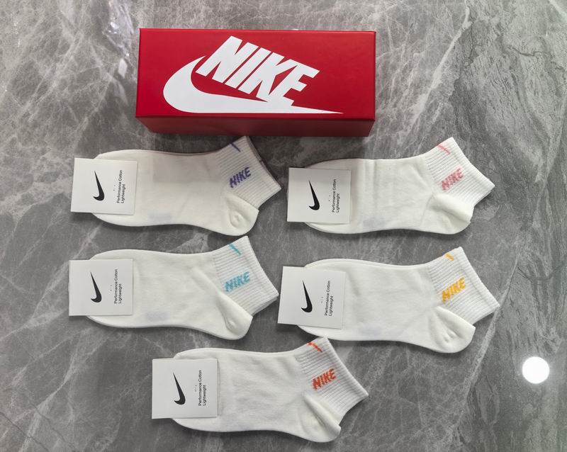 Nike socks 112704