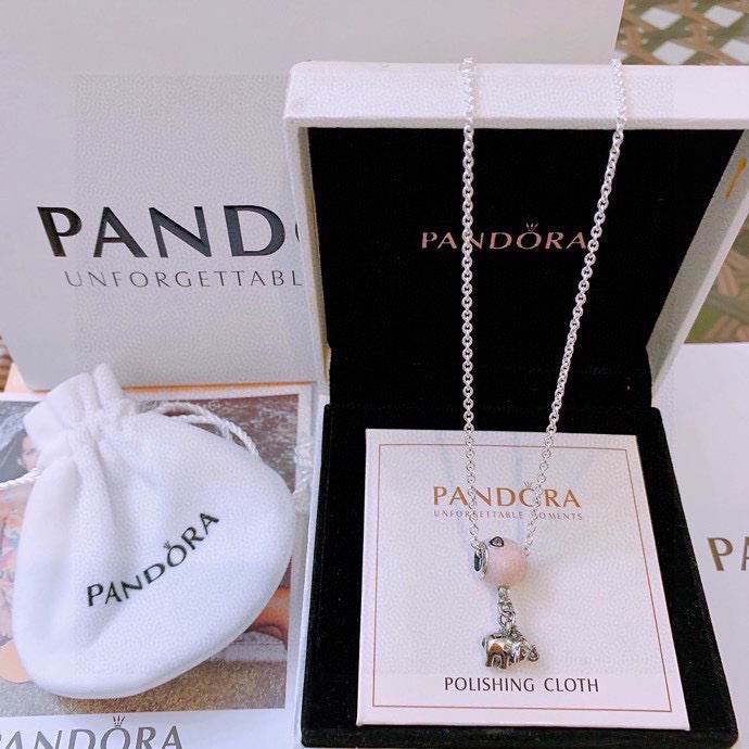 Pandora necklace 01yxx10