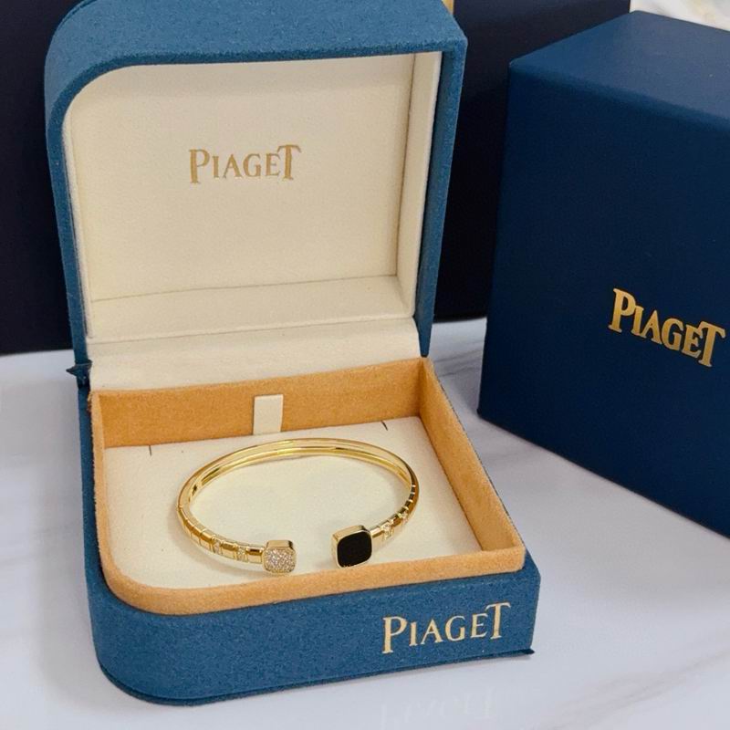 Piaget Bracelet  05yxs19