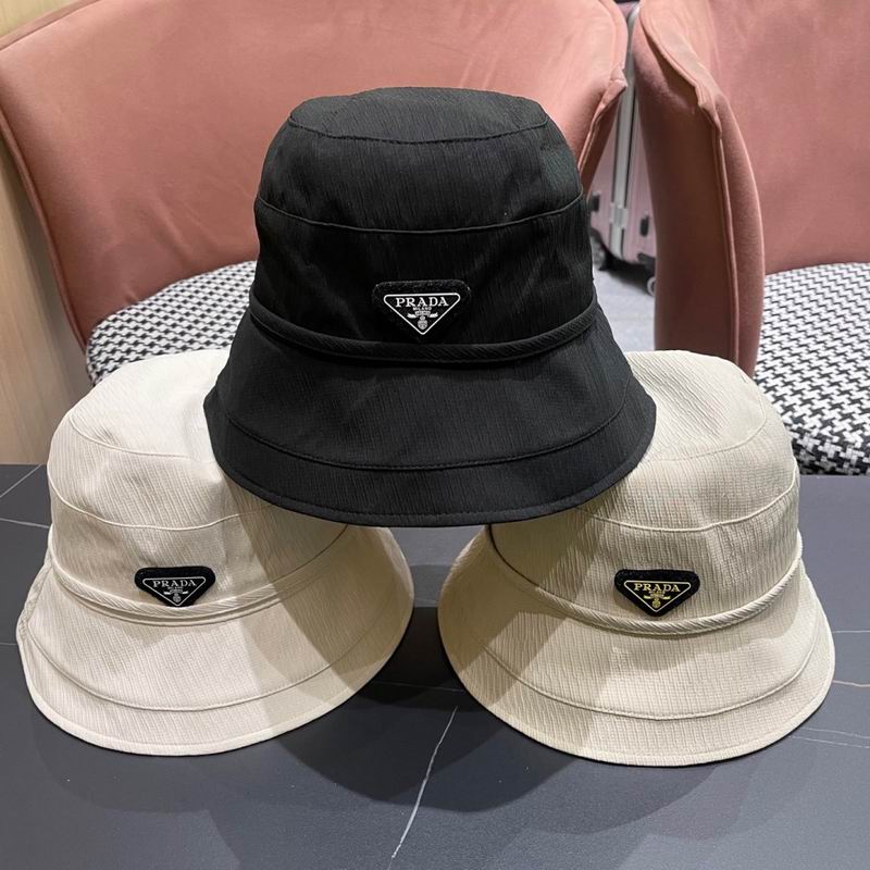 Prada hat 061001