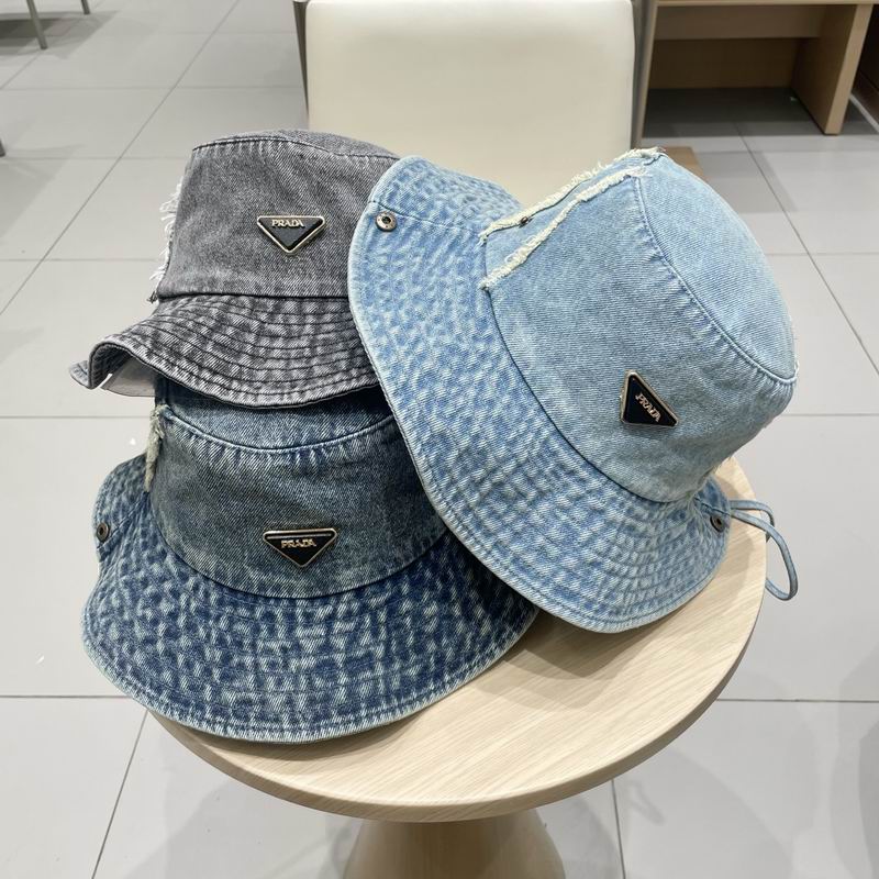 Prada hat 032005