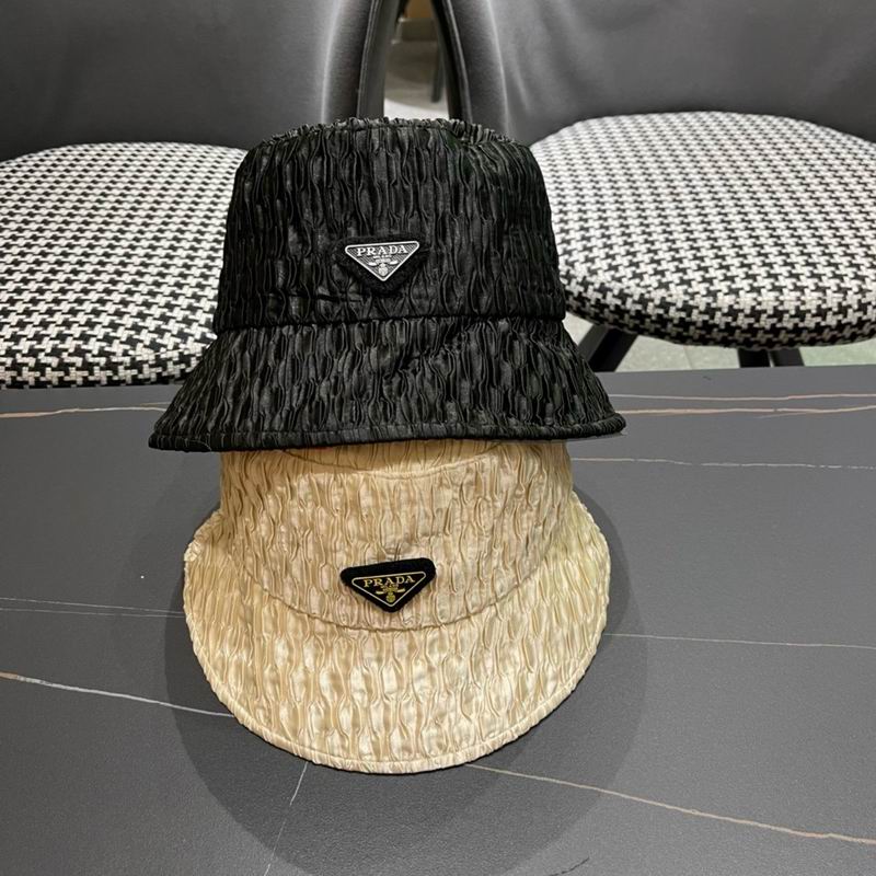 Prada hat 050307