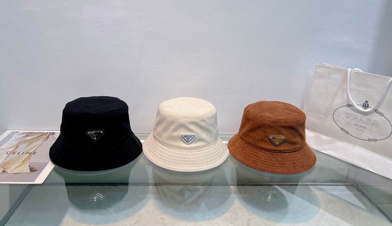 Prada hat 090905