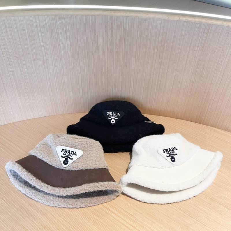 Prada hat 010403