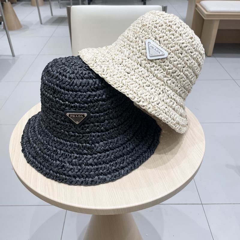 Prada top hat 040202