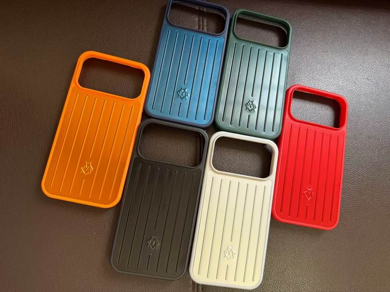 Rimowa phone shell 101418