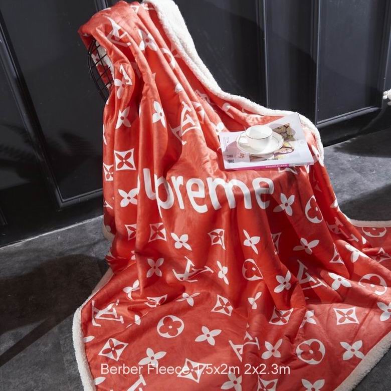 Supreme x LV 1.5x2m 2x2.3m n15