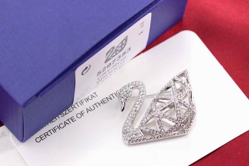 Swarovski Brooch 05yxs01